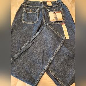 Ladies Wrangler Traveler Jeans, Size 12 x 34 NWT